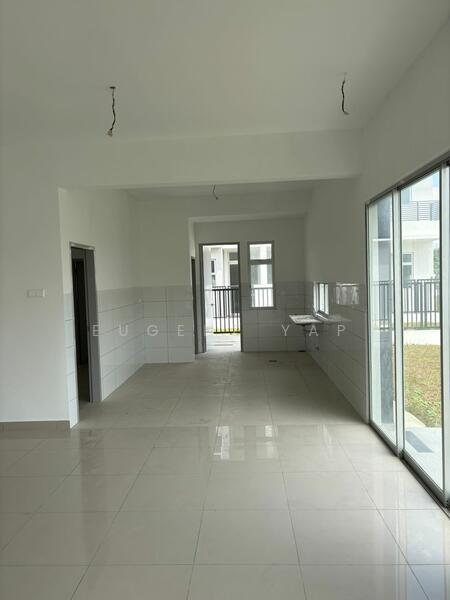 2-storey Terraced House for Sale in Amverton Hills (Sungai Buloh) - Eugene Yap - PropertyGuru.com.my