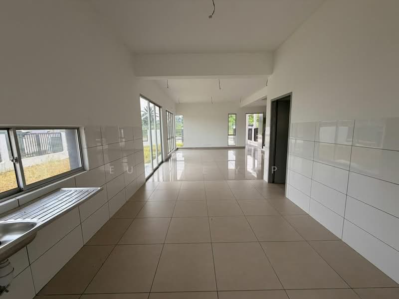Rumah Teres 2 Tingkat untuk Dijual di Amverton Hills (Sungai Buloh) - Eugene Yap - PropertyGuru.com.my