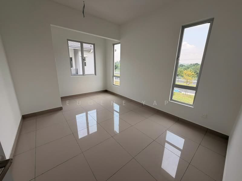 Rumah Teres 2 Tingkat untuk Dijual di Amverton Hills (Sungai Buloh) - Eugene Yap - PropertyGuru.com.my