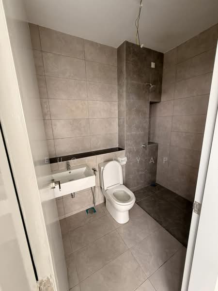 Rumah Teres 2 Tingkat untuk Dijual di Amverton Hills (Sungai Buloh) - Eugene Yap - PropertyGuru.com.my
