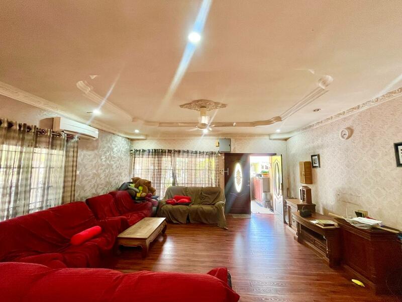 2-storey Terraced House for Sale in Puchong (Selangor) - Afiqah . - Living Room - PropertyGuru.com.my