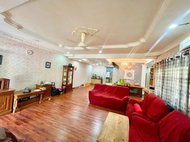 2-storey Terraced House for Sale in Puchong (Selangor) - Afiqah . - Living Room - PropertyGuru.com.my