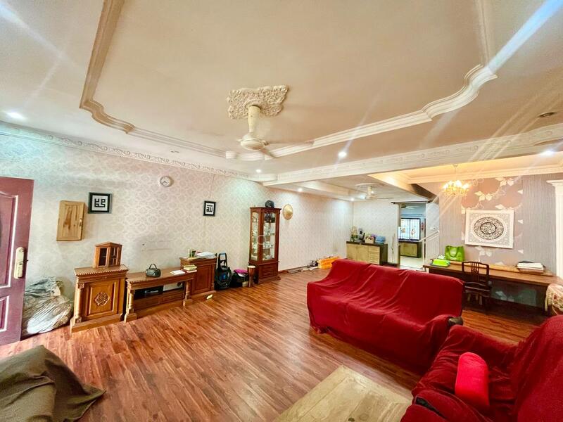 2-storey Terraced House for Sale in Puchong (Selangor) - Afiqah . - Living Room - PropertyGuru.com.my