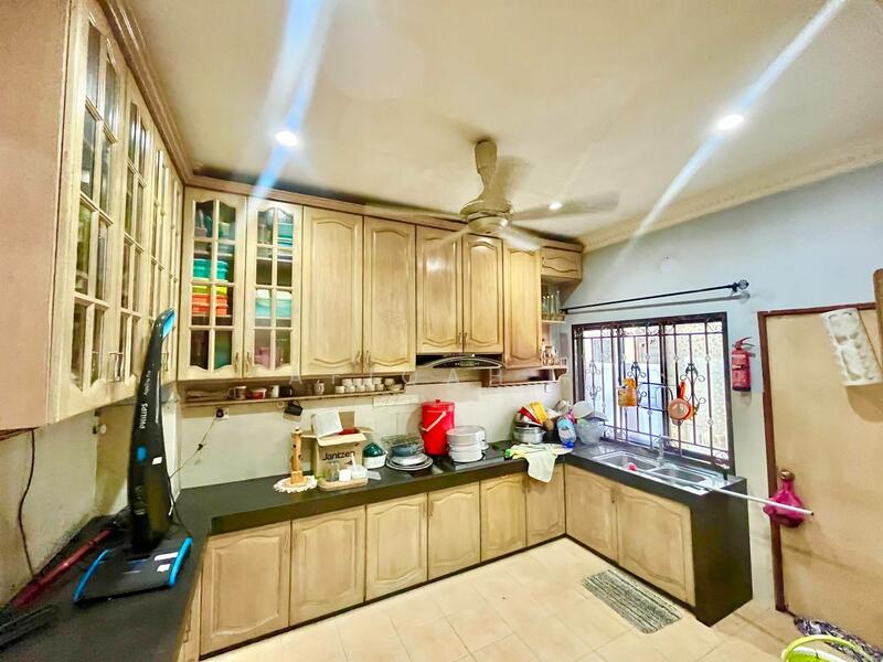 2-storey Terraced House for Sale in Puchong (Selangor) - Afiqah . - Kitchen - PropertyGuru.com.my