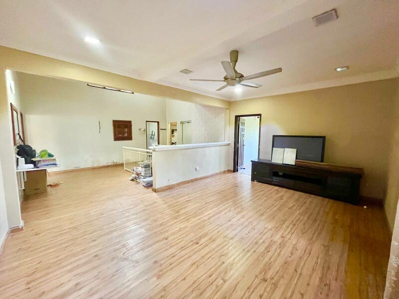 2-storey Terraced House for Sale in Puchong (Selangor) - Afiqah . - Living Room - PropertyGuru.com.my
