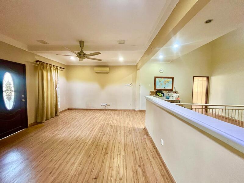 2-storey Terraced House for Sale in Puchong (Selangor) - Afiqah . - Living Room - PropertyGuru.com.my