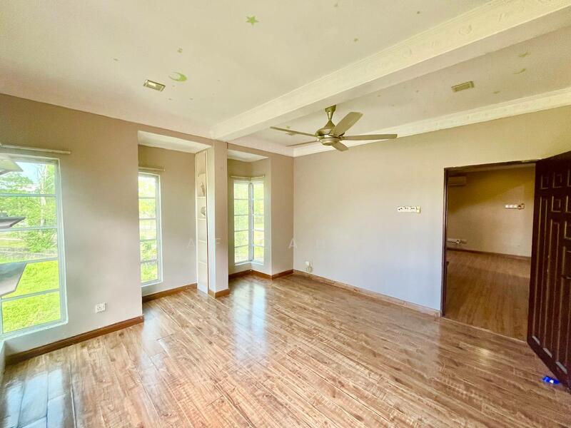 2-storey Terraced House for Sale in Puchong (Selangor) - Afiqah . - Living Room - PropertyGuru.com.my