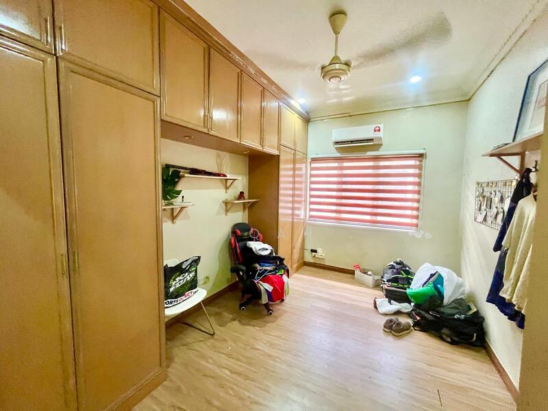 2-storey Terraced House for Sale in Puchong (Selangor) - Afiqah . - Bedroom - PropertyGuru.com.my