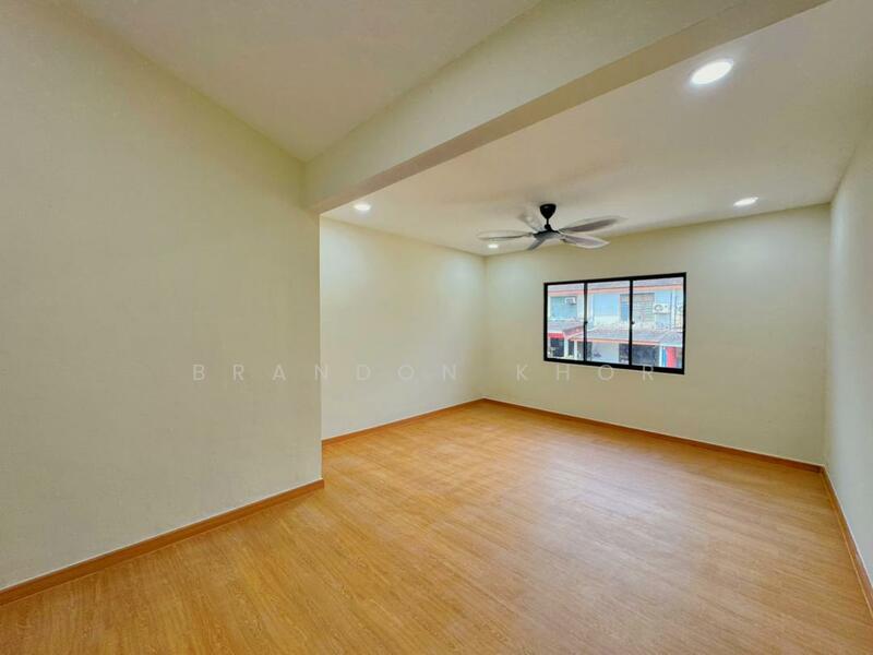 Taman Desa Jaya untuk Untuk Dijual - RM 448,000, Feb 2026 - Living Room - PropertyGuru.com.my