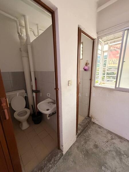 I-Park Apartment untuk Untuk Dijual - RM 255,000, Feb 2026 - Bathroom - PropertyGuru.com.my