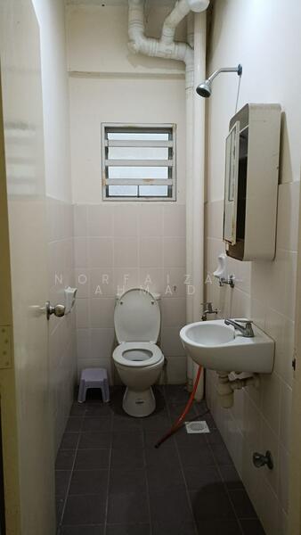 Condominium for Sale at Desa Pelangi Condominium - Norfaizah Ahmad - Bathroom - PropertyGuru.com.my