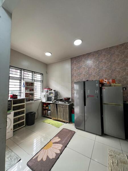 2-storey Terraced House for Sale in Nusantara Prima (Gelang Patah) - Chen Shieh Yu - Kitchen - PropertyGuru.com.my