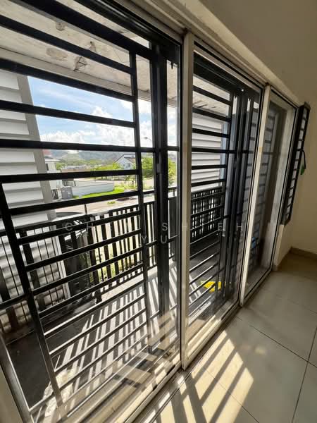 2-storey Terraced House for Sale in Nusantara Prima (Gelang Patah) - Chen Shieh Yu - Balcony - PropertyGuru.com.my