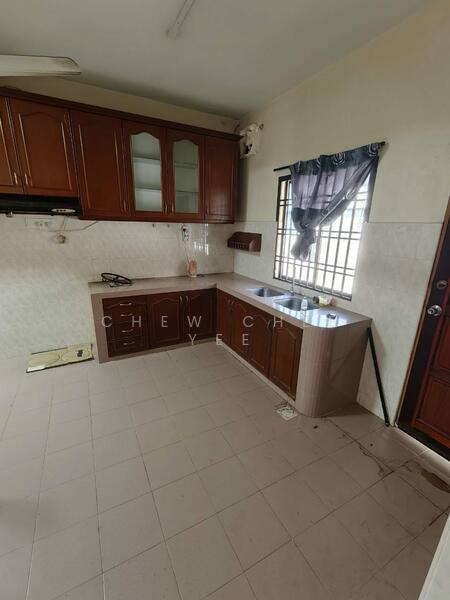 2-storey Terraced House for Sale in Bukit Indah (Iskandar Puteri (Nusajaya)) - Chew Chee Yee - Kitchen - PropertyGuru.com.my