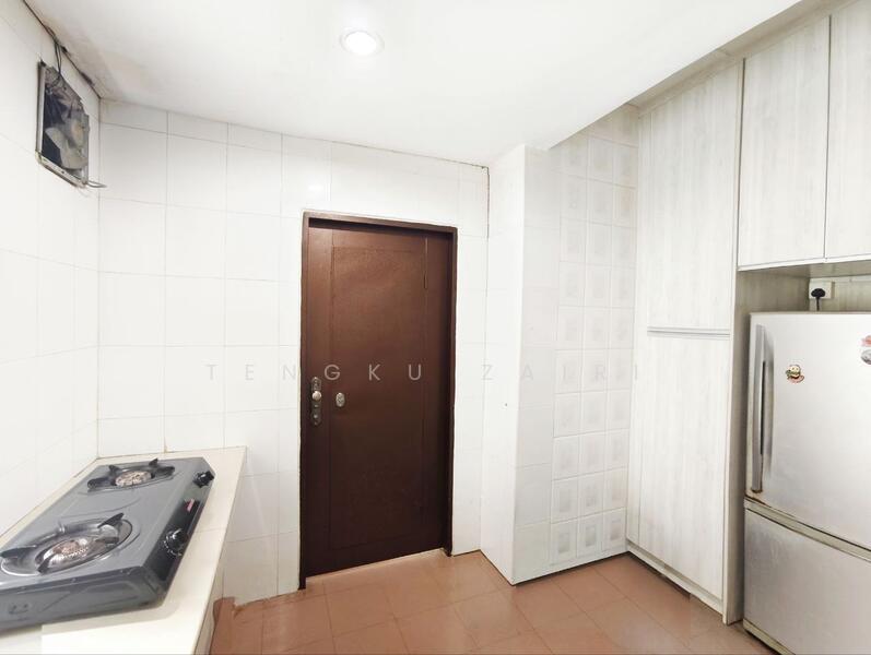 TTDI Jaya untuk Untuk Dijual - RM 610,000, Mac 2026 - Kitchen - PropertyGuru.com.my