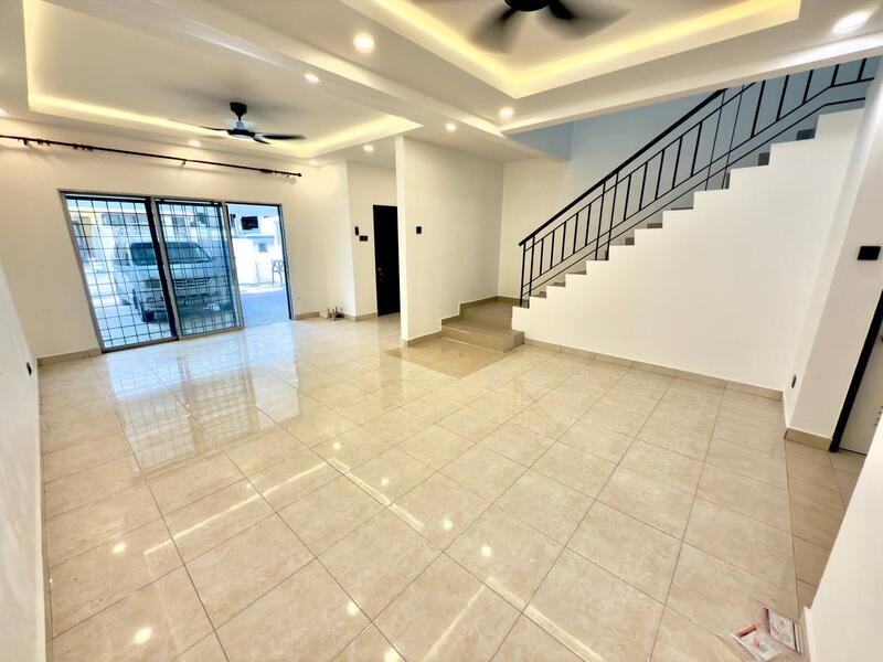 2-storey Terraced House for Sale in Desa Coalfields (Ijok) - Alif Saad - Living Room - PropertyGuru.com.my