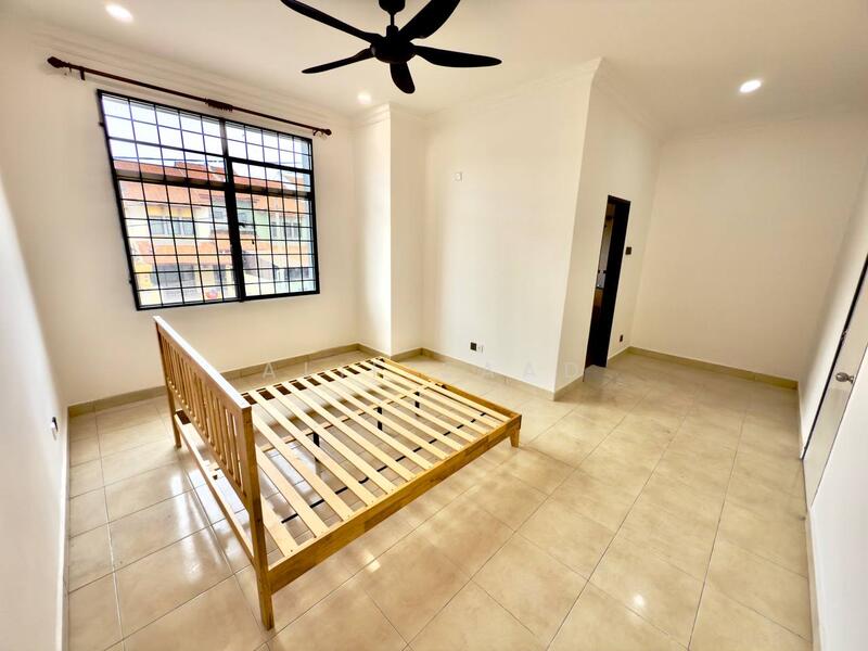2-storey Terraced House for Sale in Desa Coalfields (Ijok) - Alif Saad - Bedroom - PropertyGuru.com.my