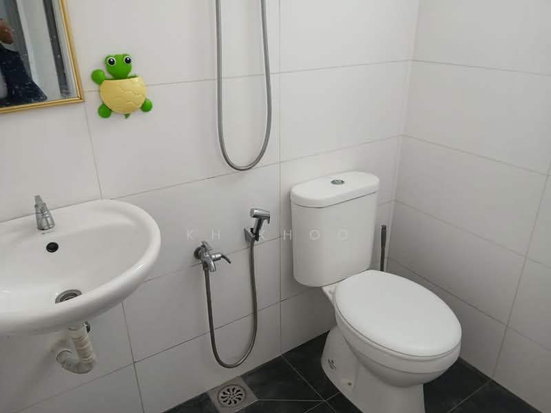Apartment for Sale at Subang Perdana Goodyear Court 9 - KH Khoo - Bathroom - PropertyGuru.com.my