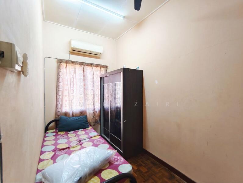 2-storey Terraced House for Sale in Taman Subang Impian (Shah Alam) - Tengku Zairi - Bedroom - PropertyGuru.com.my