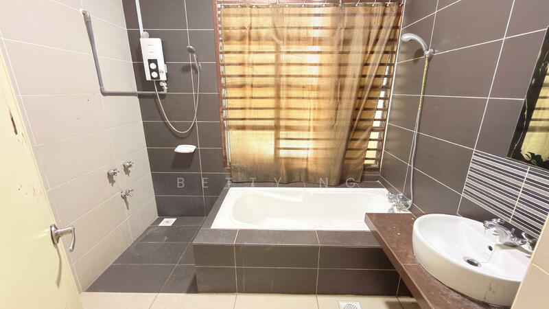 3-storey Terraced House for Sale in Johor Bahru (Johor) - Betty Ng - PropertyGuru.com.my