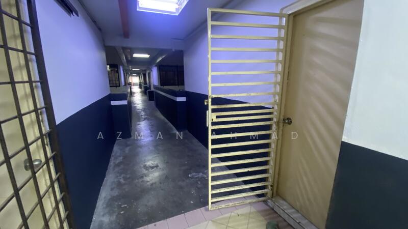 Flora Damansara Apartment untuk Untuk Dijual - RM 230,000, Feb 2026 - Corridor - PropertyGuru.com.my
