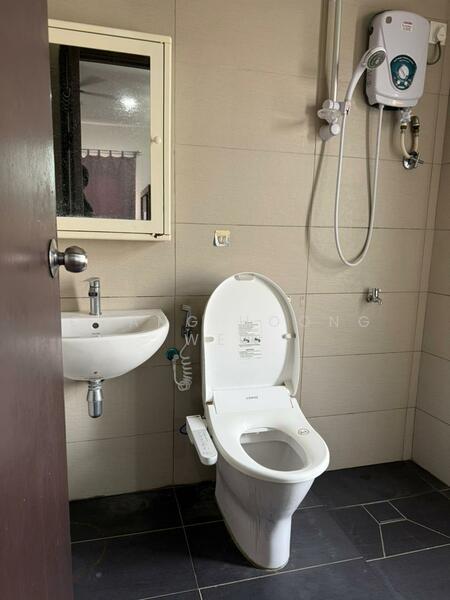 saujana height untuk Untuk Disewa - RM 1,900 /bulan, Feb 2026 - Bathroom - PropertyGuru.com.my