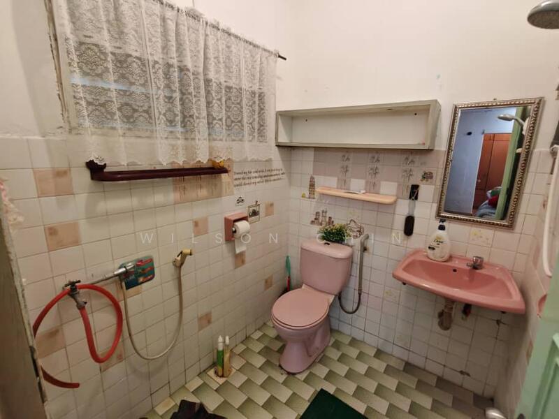 1-storey Terraced House for Sale in SS8 (Petaling Jaya) - Wilson Chin - Bathroom - PropertyGuru.com.my