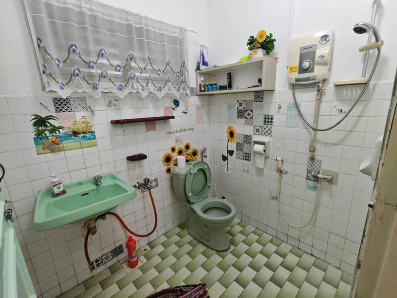 1-storey Terraced House for Sale in SS8 (Petaling Jaya) - Wilson Chin - Bathroom - PropertyGuru.com.my