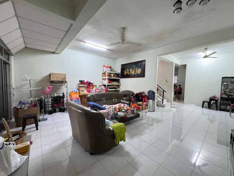 2-storey Terraced House for Sale in Taman Pulai Utama (Skudai) - Chen Shieh Yu - Living Room - PropertyGuru.com.my