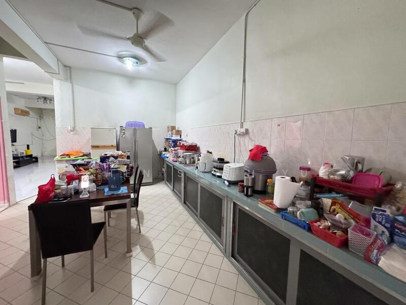 2-storey Terraced House for Sale in Taman Pulai Utama (Skudai) - Chen Shieh Yu - Kitchen - PropertyGuru.com.my