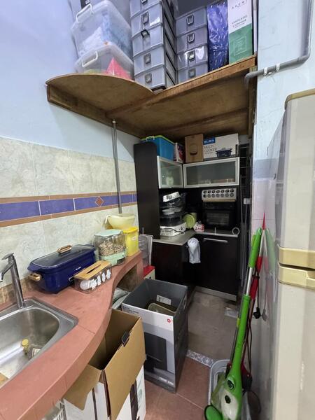 Kulai Bandar Putra Kulai Jalan Merak Corner Lot untuk Untuk Disewa - RM 2,400 /bulan, Feb 2026 - Kitchen - PropertyGuru.com.my