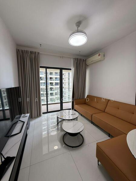 Kings Bay @ Country Garden Danga Bay untuk Untuk Disewa - RM 3,000 /bulan, Mac 2026 - Living Room - PropertyGuru.com.my