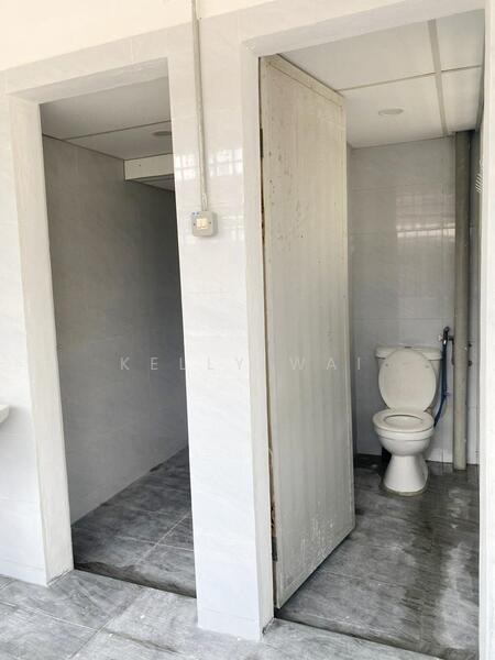 Retail Space for Sale in Taman Tasek (Johor Bahru) - Kelly Wai - Bathroom - PropertyGuru.com.my