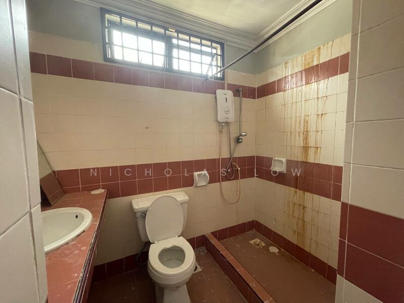 Mount Austin Jalan Mutiara Emas 3 untuk Untuk Disewa - RM 1,800 /bulan, Feb 2026 - Bathroom - PropertyGuru.com.my