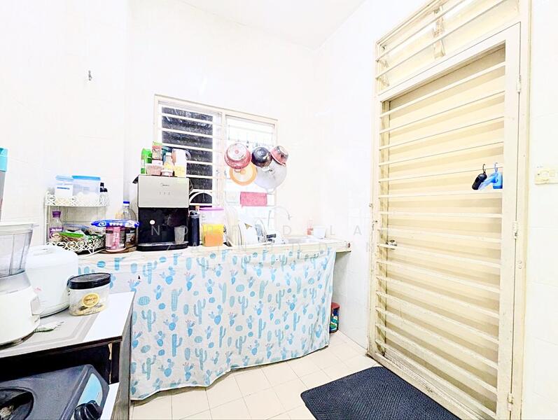 Cluster House for Sale in Bandar Tasik Puteri (Rawang) - NORFADILAH ZAINUDDIN - Kitchen - PropertyGuru.com.my