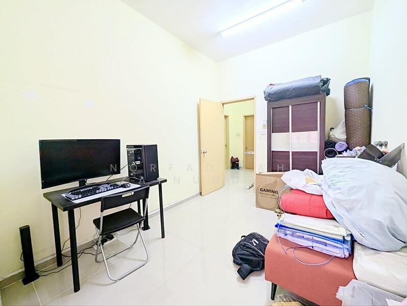 Cluster House for Sale in Bandar Tasik Puteri (Rawang) - NORFADILAH ZAINUDDIN - Study - PropertyGuru.com.my