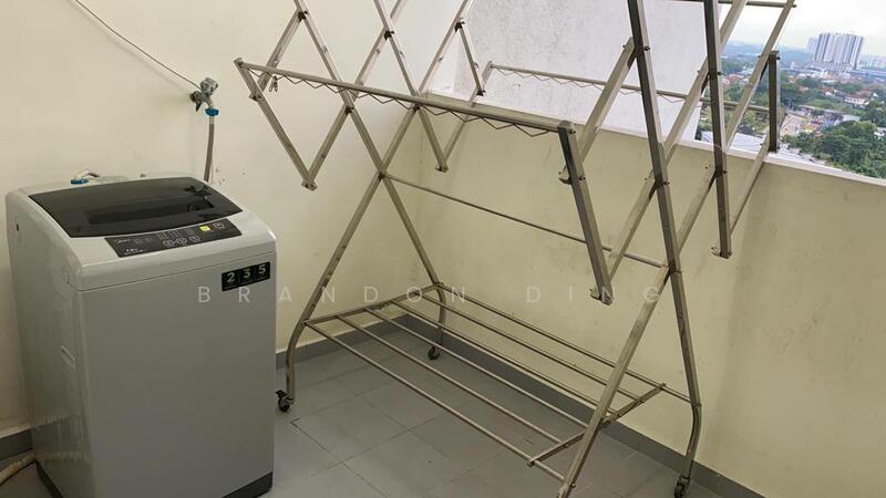 Zennith Suites (Pangsapuri Kebun Teh) untuk Untuk Disewa - RM 2,300 /bulan, Feb 2026 - Balcony - PropertyGuru.com.my