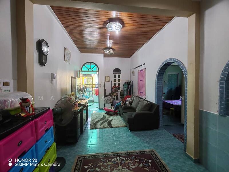1-storey Terraced House for Sale in Bandar Baru Selayang Fasa 2b (Selayang) - Masnizah Arifin - Living Room - PropertyGuru.com.my