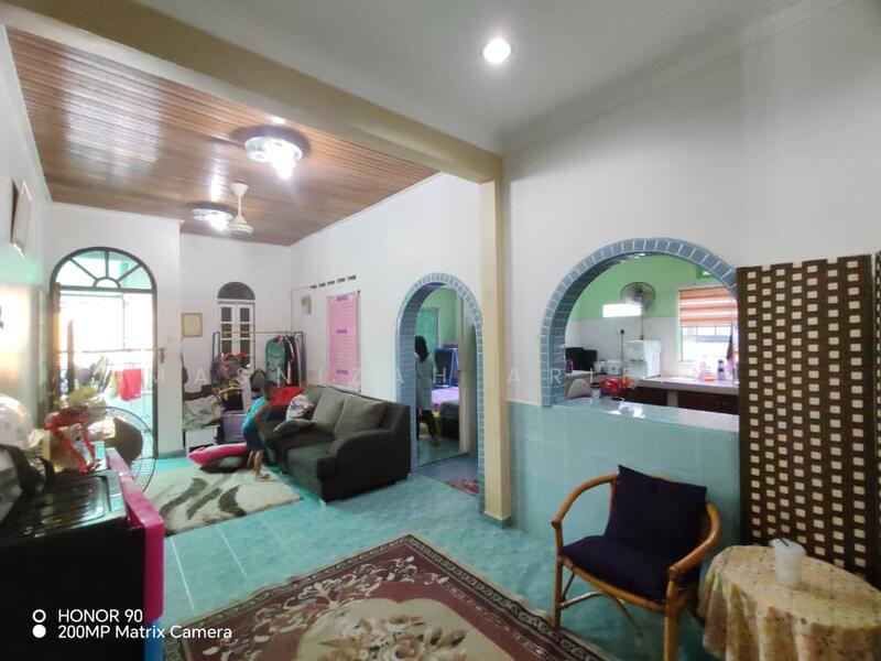 1-storey Terraced House for Sale in Bandar Baru Selayang Fasa 2b (Selayang) - Masnizah Arifin - Living Room - PropertyGuru.com.my