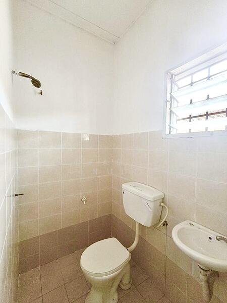 Bandar Saujana Utama untuk Untuk Dijual - RM 439,000, Mac 2026 - Bathroom - PropertyGuru.com.my