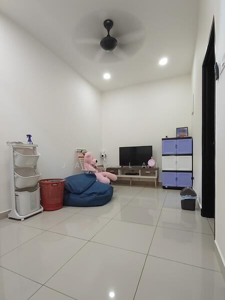 2-storey Terraced House for Sale in Taman Sri Pulai Perdana (Skudai) - Jack Lai - Family hall - PropertyGuru.com.my