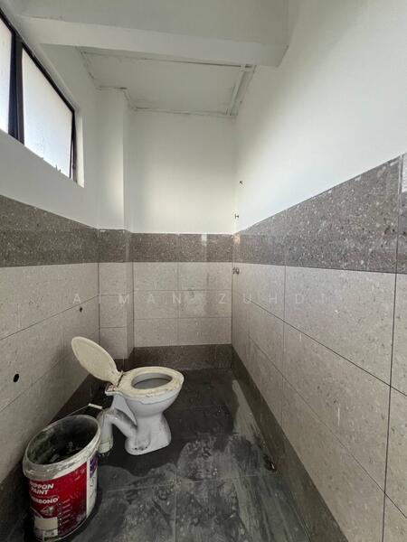 Terraced House for Sale in Rawang (Selangor) - AIMAN ZUHDI - Bathroom - PropertyGuru.com.my