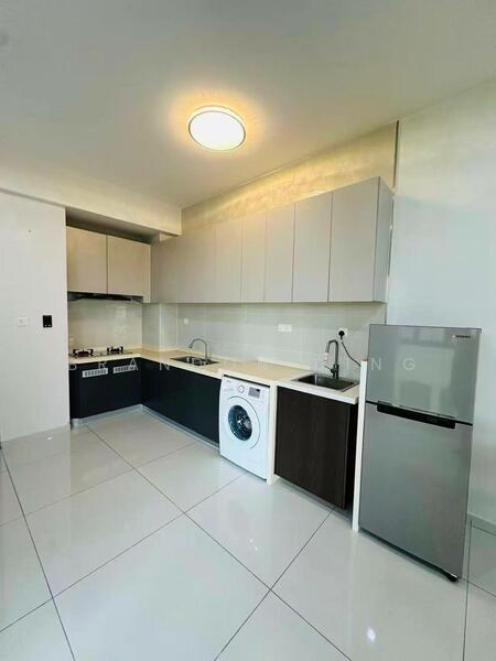 Kings Bay @ Country Garden Danga Bay untuk Untuk Disewa - RM 3,000 /bulan, Apr 2026 - Kitchen - PropertyGuru.com.my