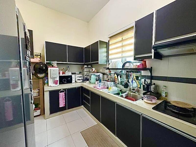 Semi-Detached House for Sale in Taman Meru Makmur 2 (Kapar) - NORFADILAH ZAINUDDIN - Kitchen - PropertyGuru.com.my