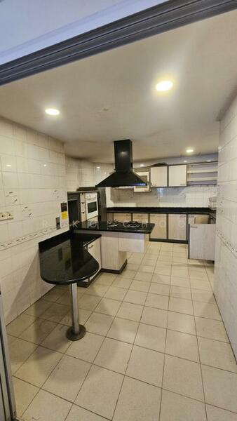 Damansara Villa untuk Untuk Disewa - RM 2,500 /bulan, Feb 2026 - Kitchen - PropertyGuru.com.my