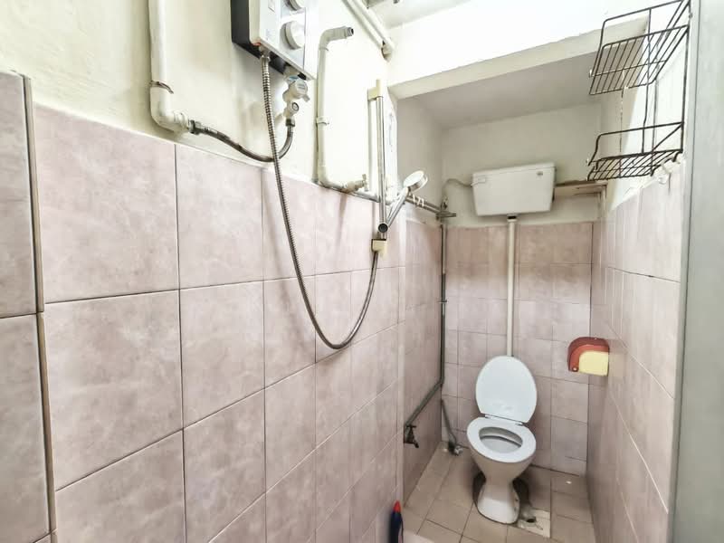 Taman Abad Tamans Abads untuk Untuk Dijual - RM 680,000, Mac 2026 - Bathroom - PropertyGuru.com.my