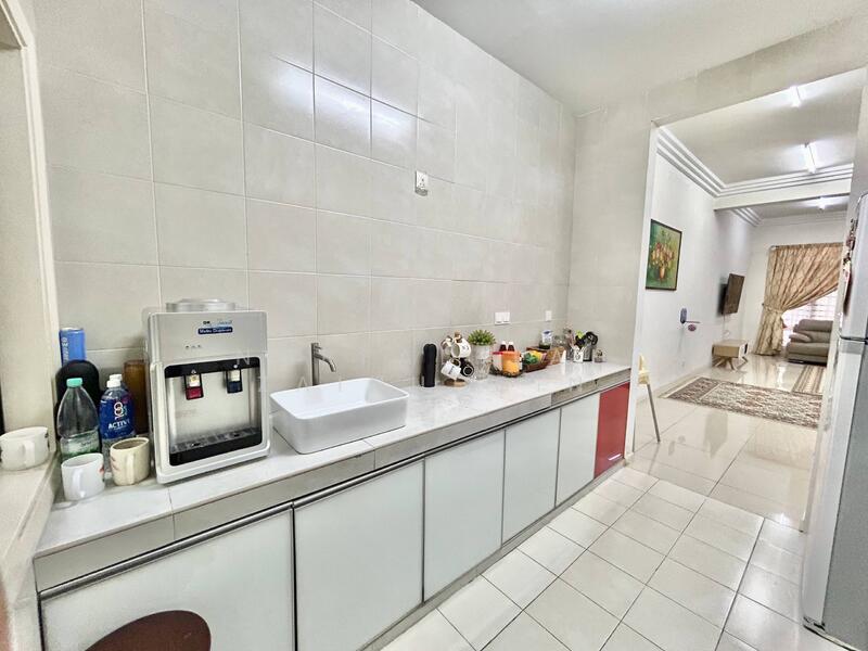 Taman Cahaya Alam untuk Untuk Dijual - RM 899,000, Mac 2026 - Kitchen - PropertyGuru.com.my
