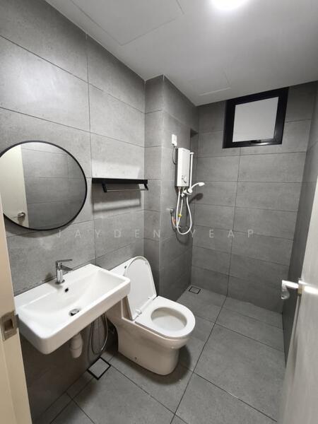 Servis Apartment untuk Disewa di Vivo Executive Apartment - Jayden Yeap - Bathroom - PropertyGuru.com.my