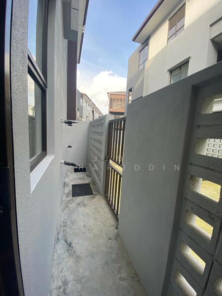 3-storey Terraced House for Rent in Cyberjaya (Selangor) - Jid Shaharuddin - Exterior - PropertyGuru.com.my