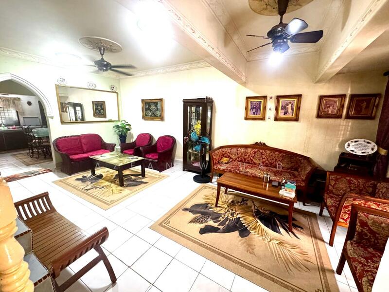 2-storey Terraced House for Sale in Taman Usaha Jaya (Kepong) - Azean Wahab - Living Room - PropertyGuru.com.my